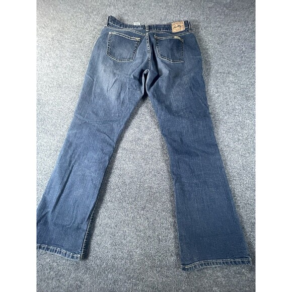 Levi Strauss Jeans Women's Size 10 Blue Med Wash Stretch Low Rise Bootcut - Picture 3 of 12